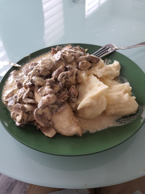 Poulet aux champignons